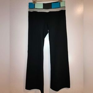 Lululemon Black wide leg colored waist band pants size 8